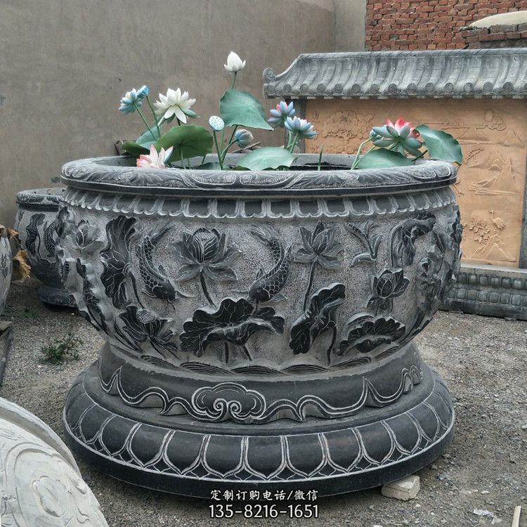庭院老青石荷花鱼缸 庭院老青石荷花鱼缸