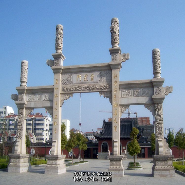 寺庙门口无楼牌坊 寺庙门口无楼牌坊