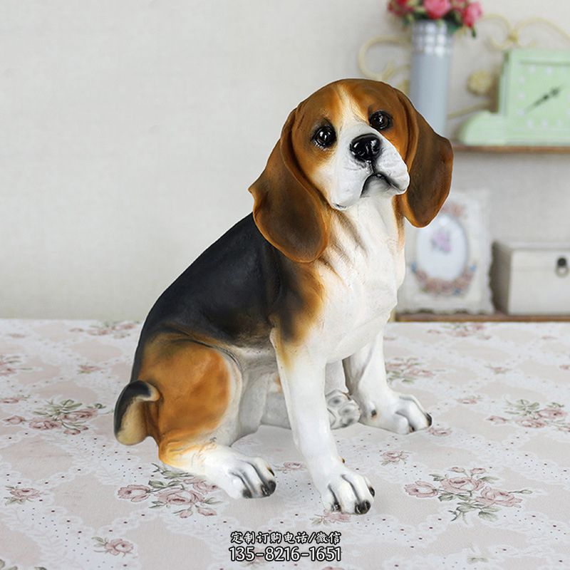 蹲姿仿真比格犬树脂工艺品 蹲姿仿真比格犬树脂工艺品