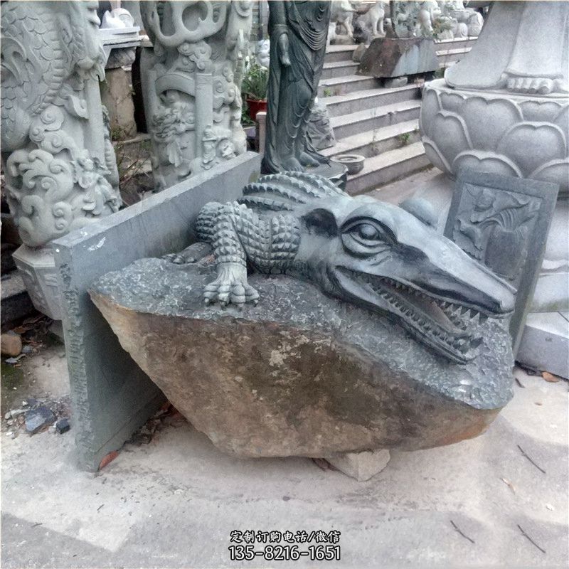 鳄鱼青石雕塑摆件