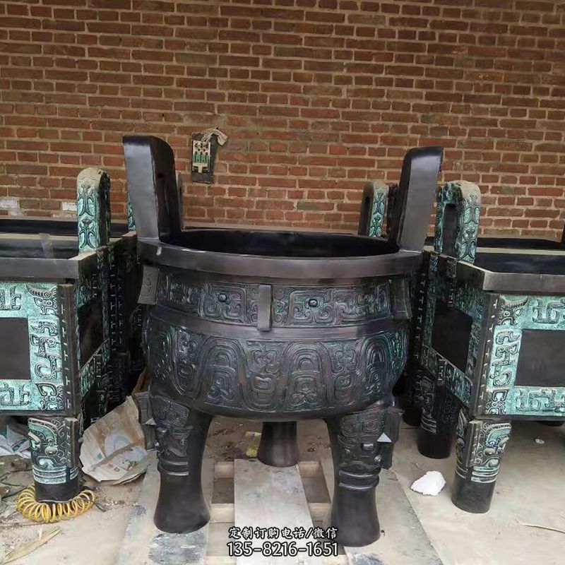 仿铜浮雕鼎-双狮绣球浮雕 仿铜浮雕鼎-双狮绣球浮雕