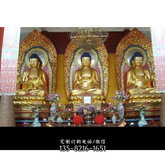 三宝佛铜雕-清大周浮雕紫沙壶 三宝佛铜雕-清大周浮雕紫沙壶
