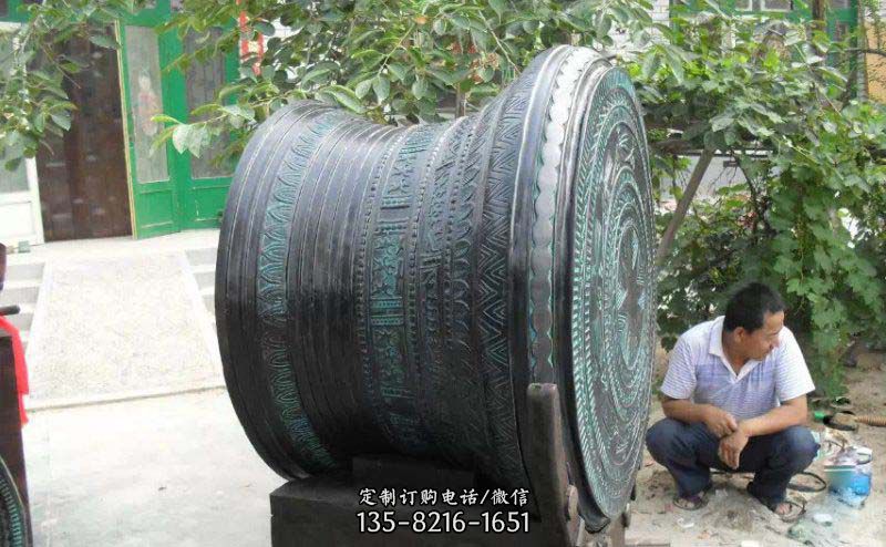 仿古广场青铜鼓雕塑 仿古广场青铜鼓雕塑