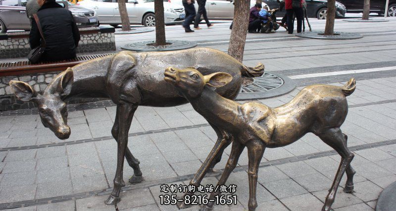公园小鹿动物铜雕