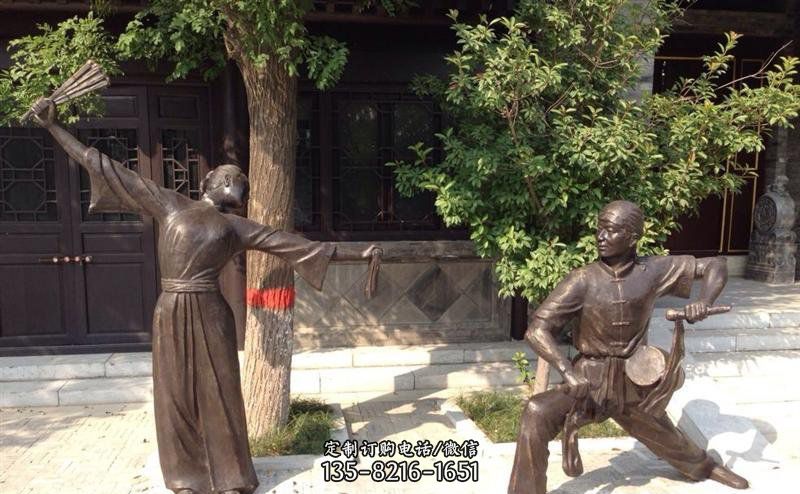 敲锣打鼓街头人物铜雕 敲锣打鼓街头人物铜雕