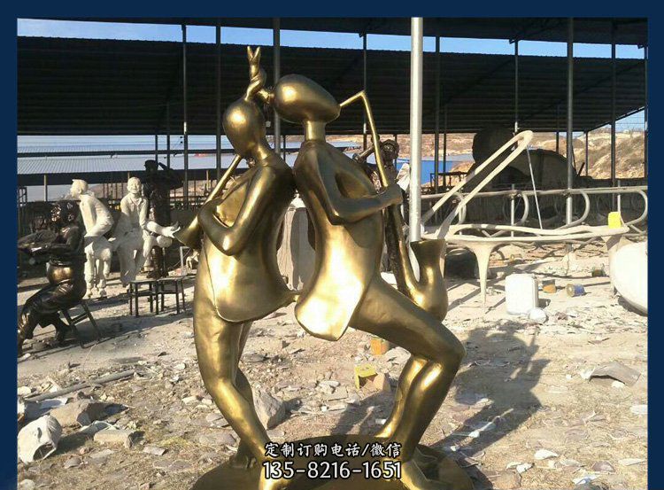 广场铜雕贴金吹萨克斯人物雕塑
