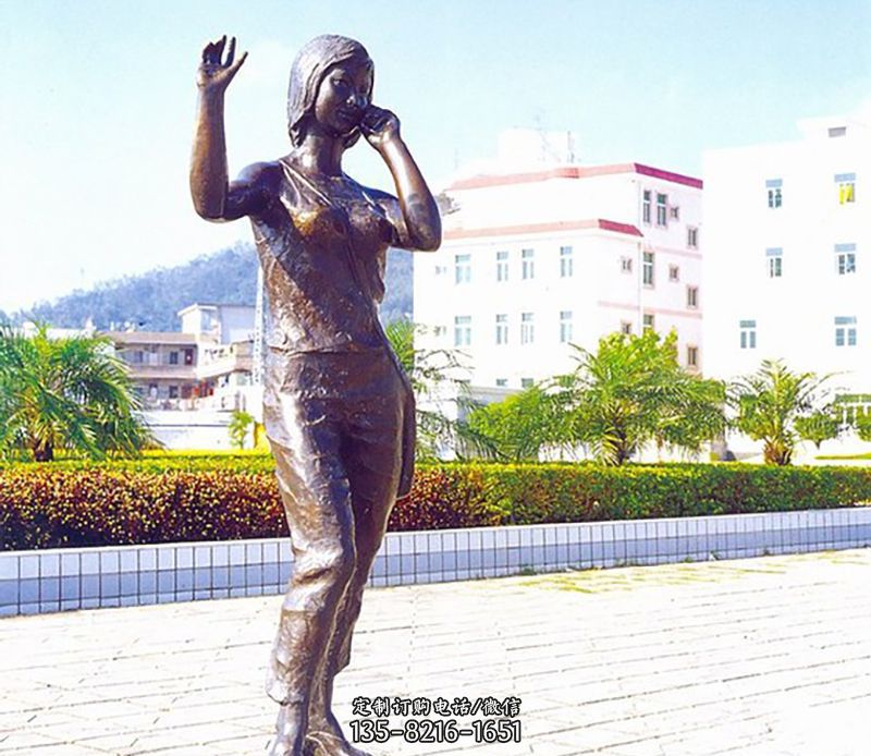 美女打電話廣場景觀銅雕