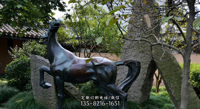 公园马动物铜雕