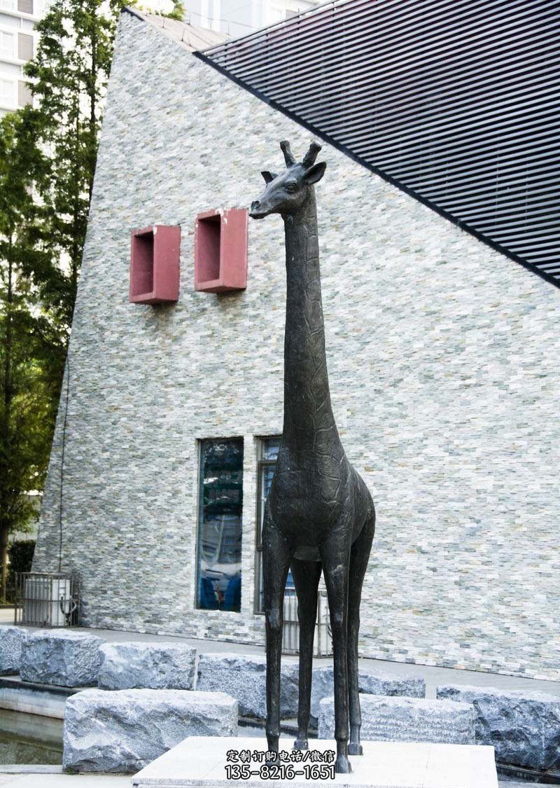 铜雕长颈鹿公园动物雕塑