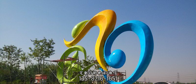 不锈钢抽象植物和人物广场景观雕塑 不锈钢抽象植物和人物广场景观雕塑
