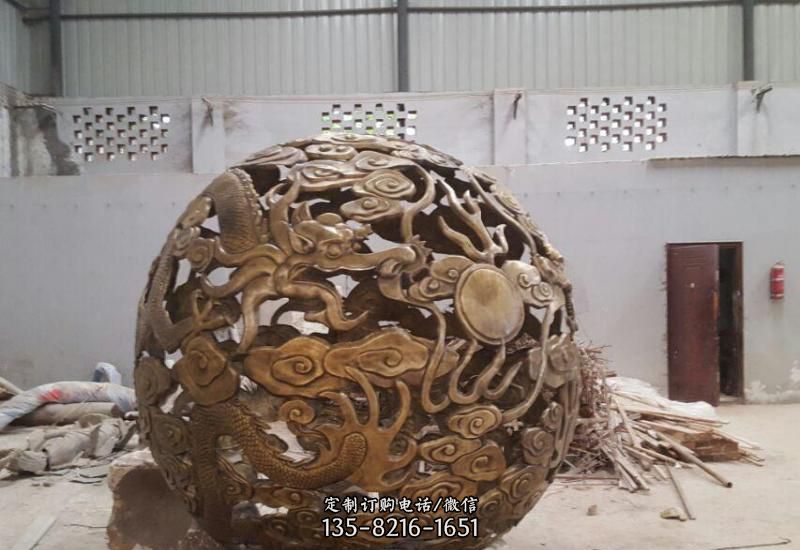 镂空球铜雕-化成寺浮雕