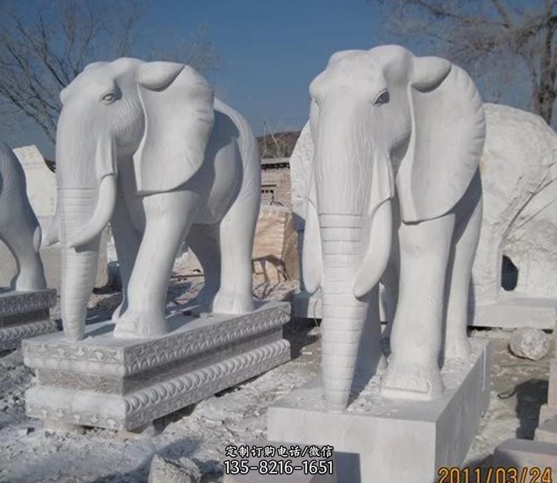 白色石头大象-缕空石雕大象