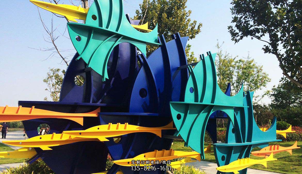 公园彩色不锈钢抽象鱼群雕塑