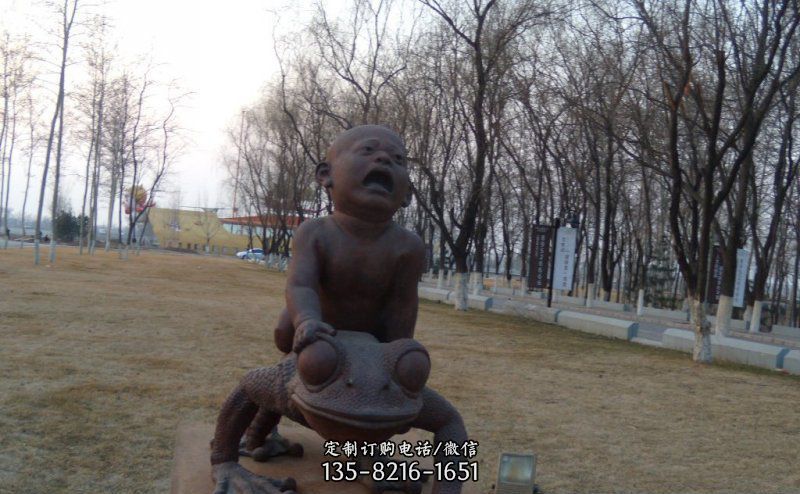 公园骑青蛙的小孩景观铜雕