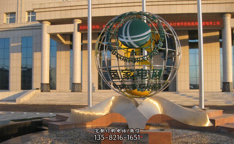 企业不锈钢胸怀世界地球雕塑 企业不锈钢胸怀世界地球雕塑