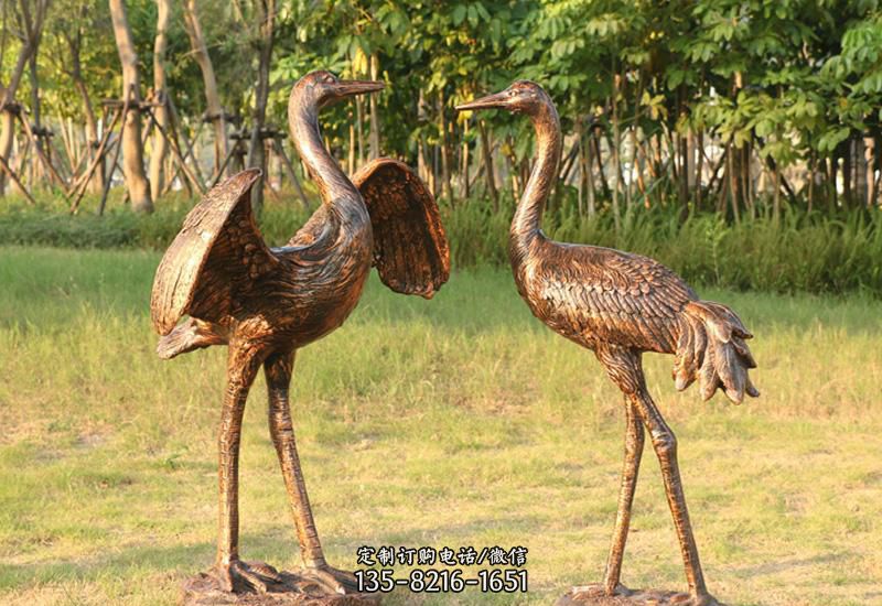 展翅仙鹤铜雕-不锈钢仙鹤雕塑