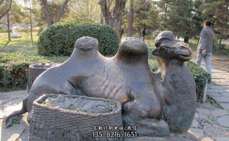 公园骆驼动物铜雕 公园骆驼动物铜雕
