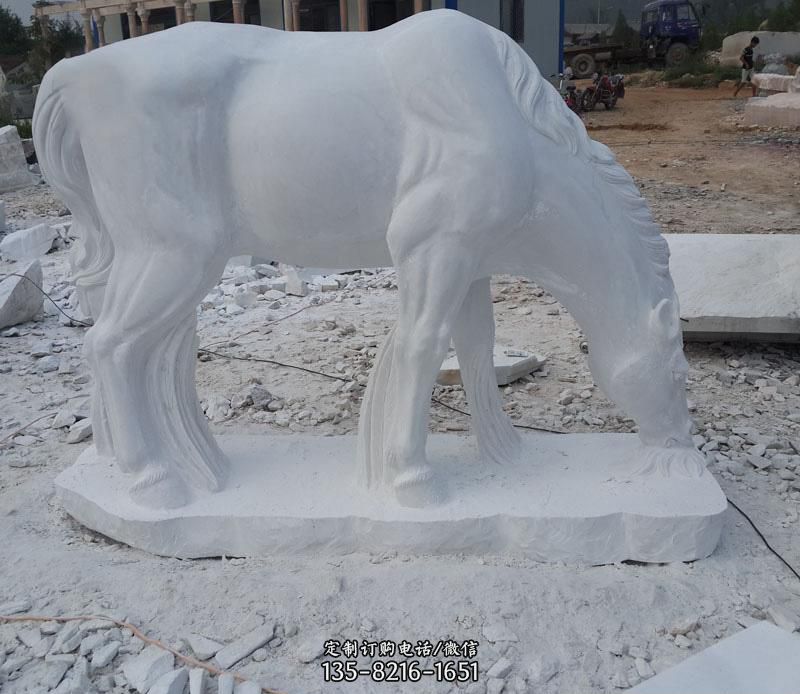 汉白玉动物马-银色玻璃钢仿不锈钢鹿雕塑-公园草坪动物摆件