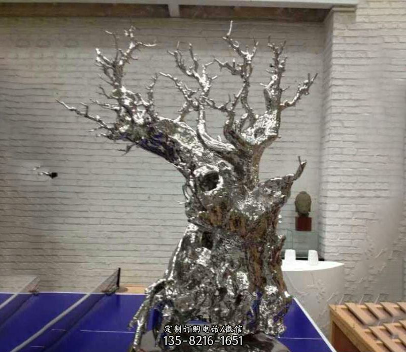 不锈钢创意镂空树雕塑