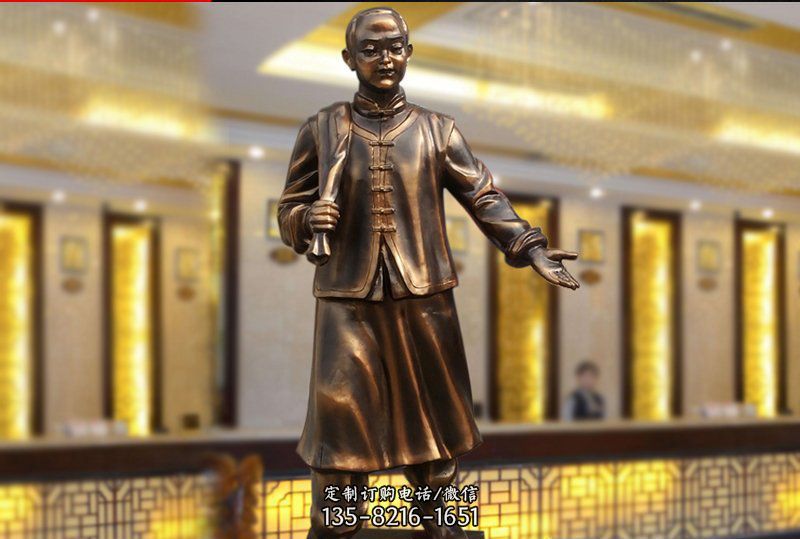 广场铜雕商场店小二人物雕塑 广场铜雕商场店小二人物雕塑