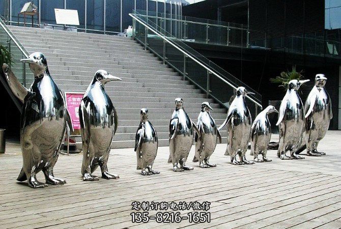 不锈钢镜面抽象企鹅雕塑 不锈钢镜面抽象企鹅雕塑