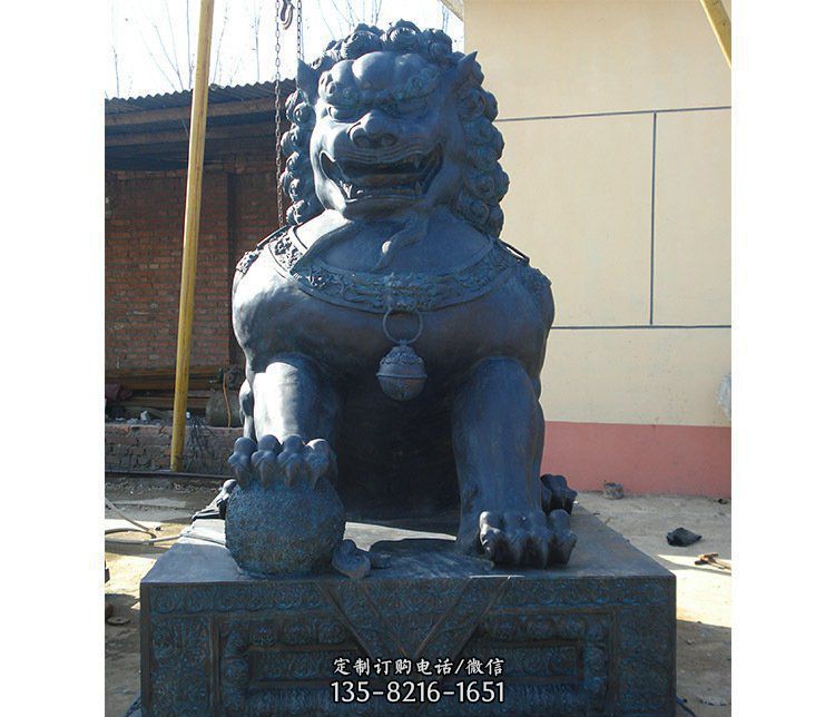 铸造北京狮子铜雕