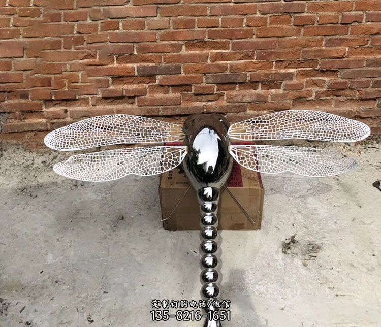 园林不锈钢蜻蜓雕塑