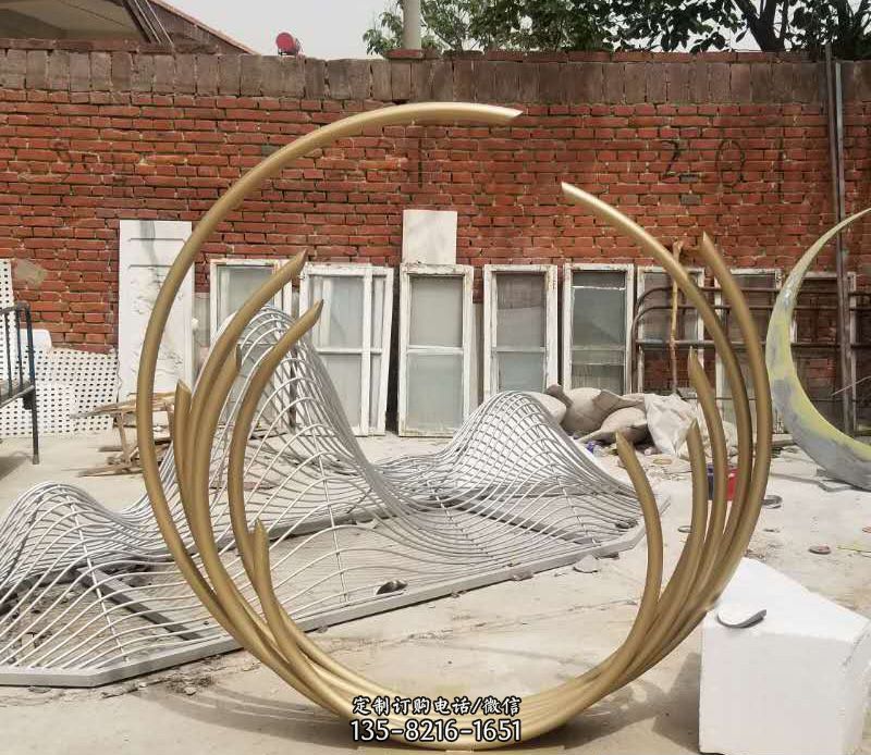 園林抽象不銹鋼圓環雕塑