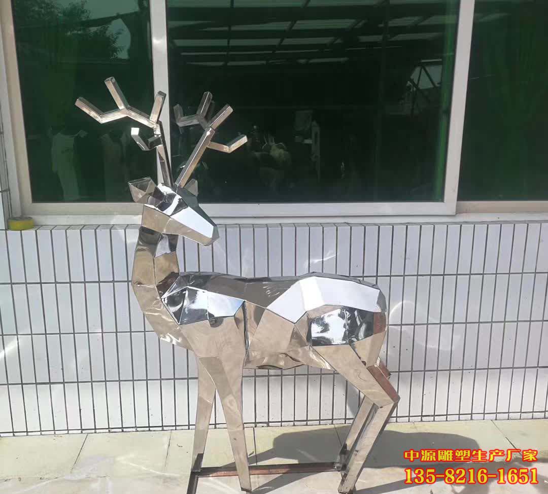 不锈钢切面几何鹿雕塑 不锈钢切面几何鹿雕塑