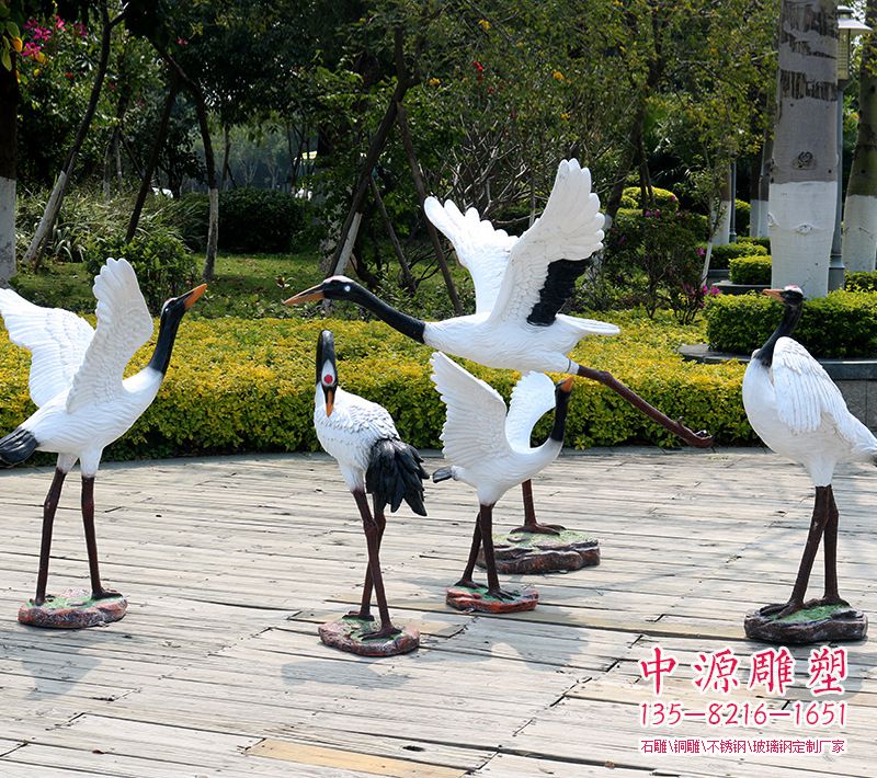 玻璃钢仙鹤雕塑，仿真动物雕塑摆件