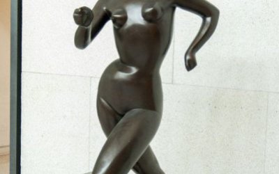 广场竞走抽象女孩人物玻璃钢仿铜雕塑