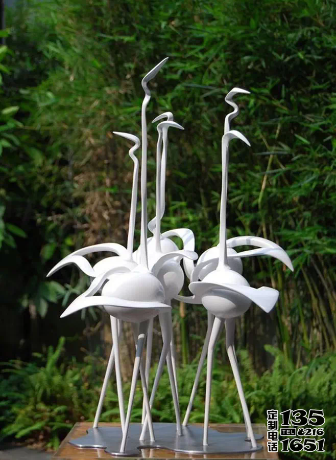 户外景区抽象玻璃钢白色火烈鸟雕塑