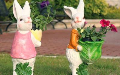 玻璃钢彩绘童趣景区户外兔子雕塑