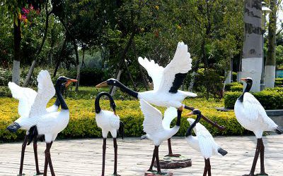 公园玻璃钢仿真动物仙鹤雕塑