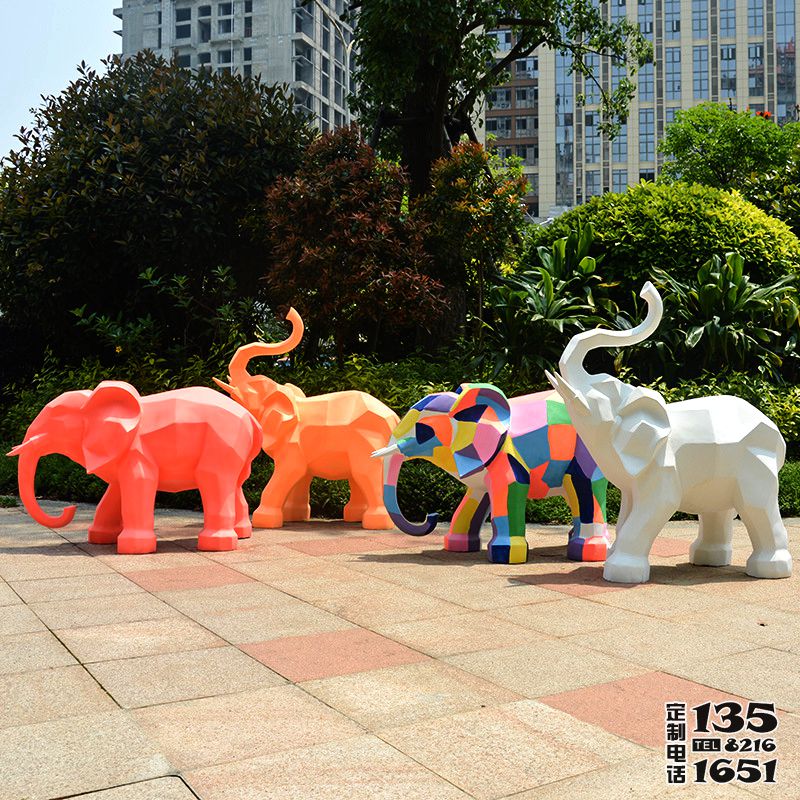 公园街道玻璃钢彩绘几何大象雕塑