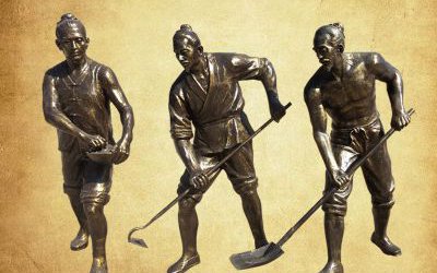 园林景观春耕人物玻璃钢仿铜雕塑