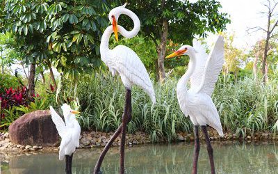 公园池塘创意玻璃钢仿真仙鹤雕塑