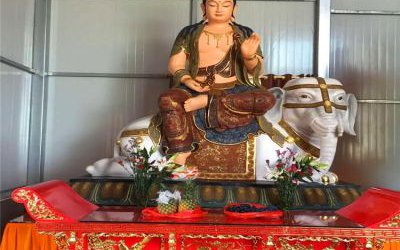 寺庙玻璃钢彩绘大型人物景观菩萨文殊普贤雕塑