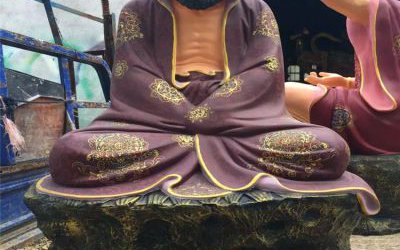 寺庙玻璃钢彩绘打坐的十八罗汉雕塑