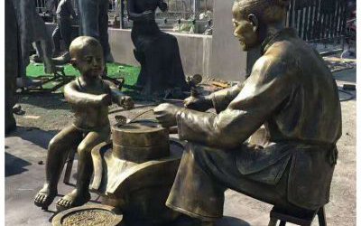 民俗景区摆放母子磨豆浆玻璃钢仿铜雕塑