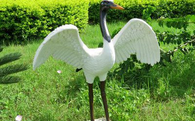 公园玻璃钢仿真大型景观丹顶鹤雕塑