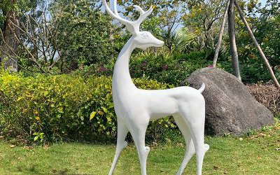 草坪玻璃钢白色鹿雕塑