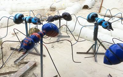 儿童游乐园摆放喷漆彩绘玻璃钢蚂蚁雕塑