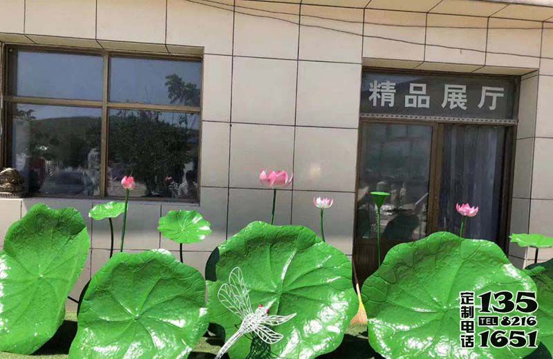 景区玻璃钢彩绘仿真植物荷叶荷花雕塑 景区玻璃钢彩绘仿真植物荷叶荷花雕塑