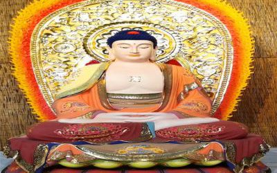 玻璃钢彩绘大型寺庙供奉三宝佛雕塑