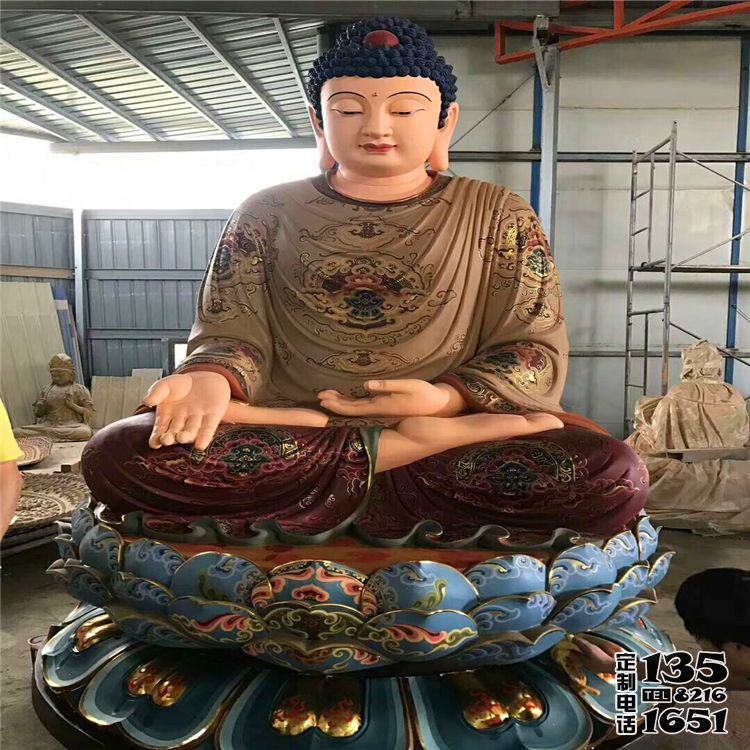 寺庙玻璃钢彩绘坐着莲花上的三宝佛雕塑 寺庙玻璃钢彩绘坐着莲花上的三宝佛雕塑