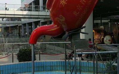 景区池塘创意玻璃钢红色天壶雕塑