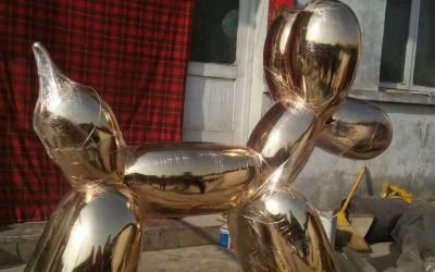 广场创意玻璃钢抽象金色气球狗雕塑