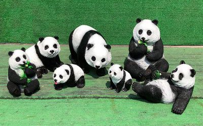 景区玻璃钢仿真动物熊猫雕塑