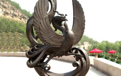 景区摆放的跳舞玻璃钢创意朱雀雕塑